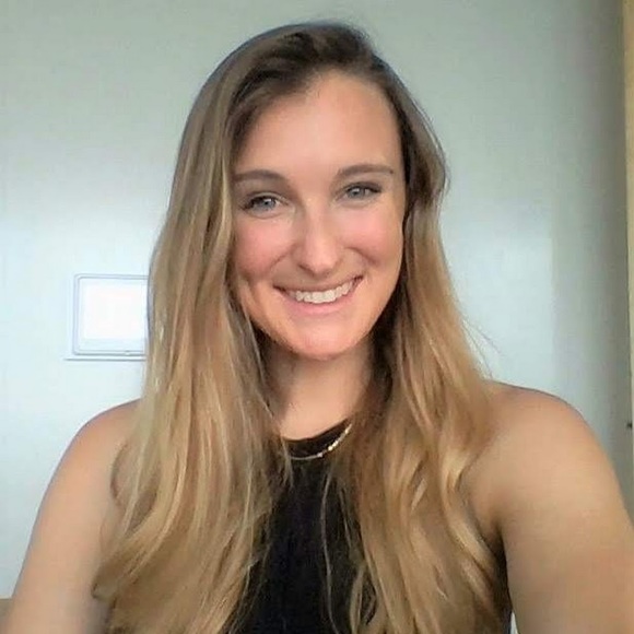 Meet your Posher, Stephanie - Picture 1 of 1